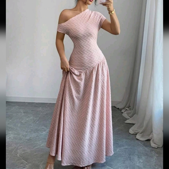 Elegant Romantic Jacquard Oblique Shoulder Dress For Women, Valentine's Day - Picture 1 of 4